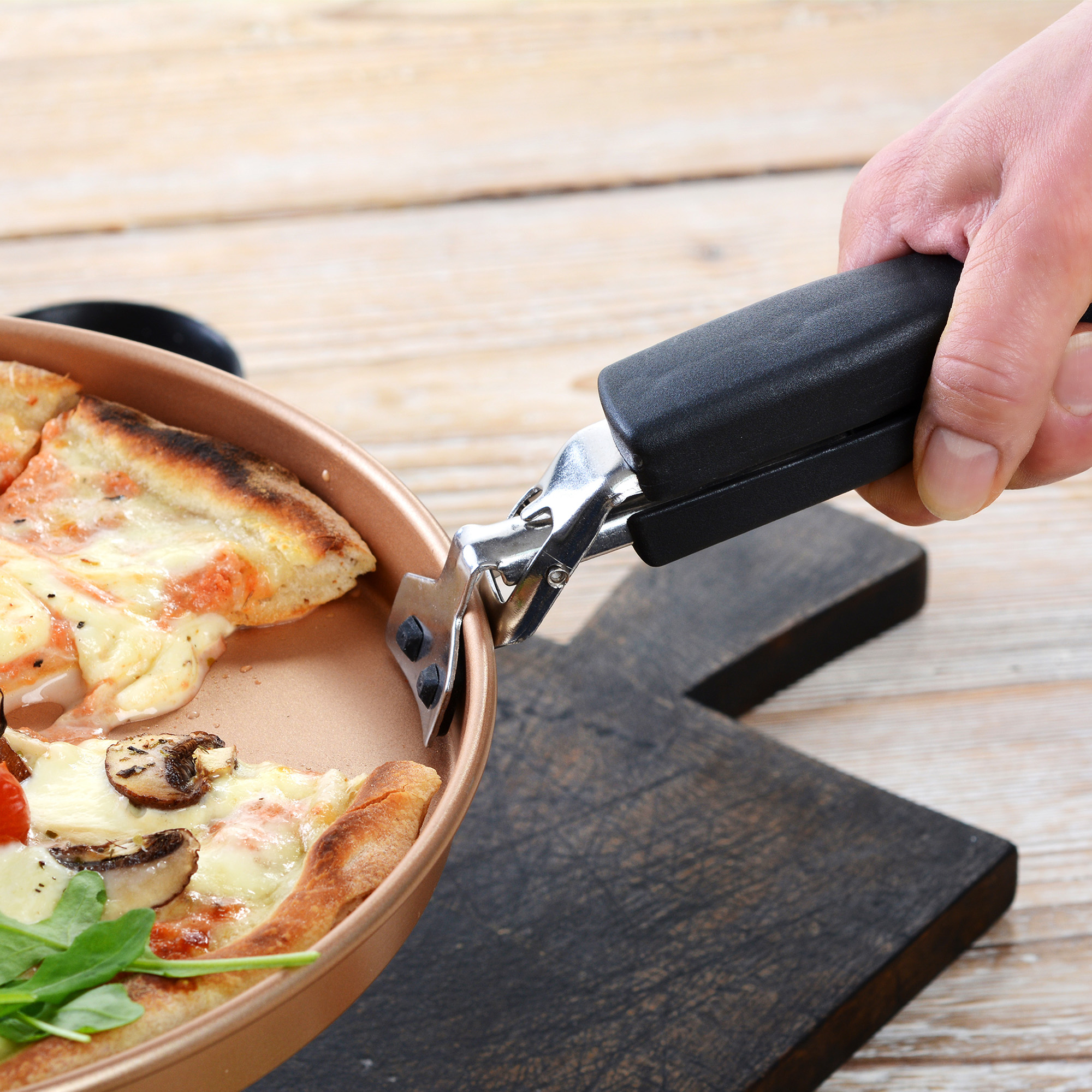 GRÄWE Pizzablechzange für Pizzableche, Edelstahl, mit Silikonschutz