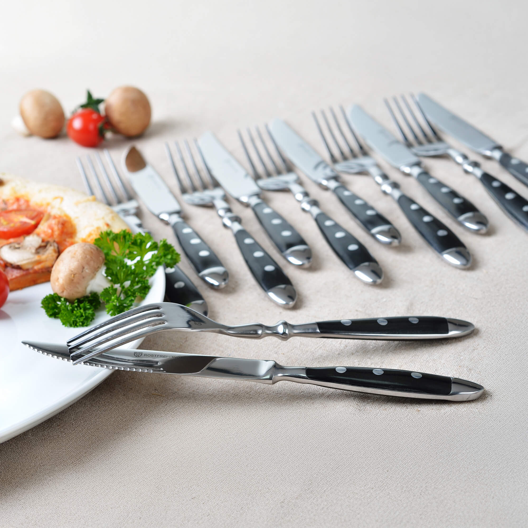 Steakmesser 6 Stück, geschmiedet, schwarz, Serie Nürnberg