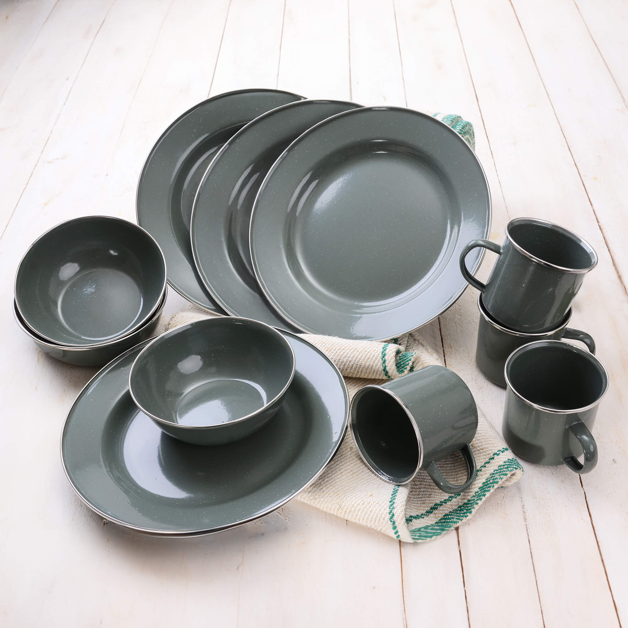 Camping Geschirr Set 4 Personen grau