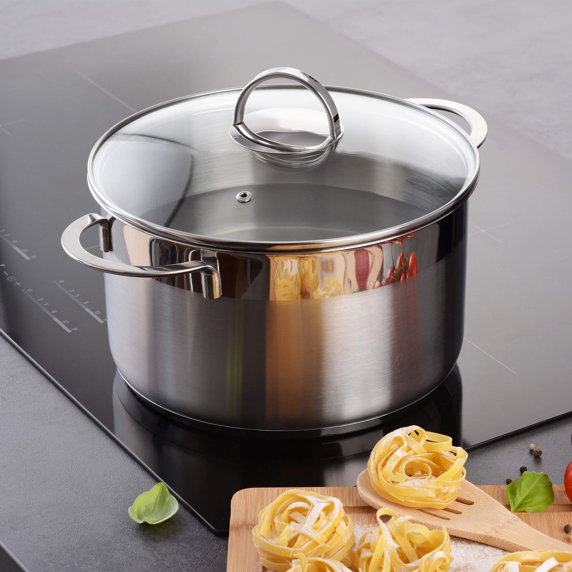 Kochtopf 24 cm, mit 5 Liter-Skala, Serie PRO-LINE
