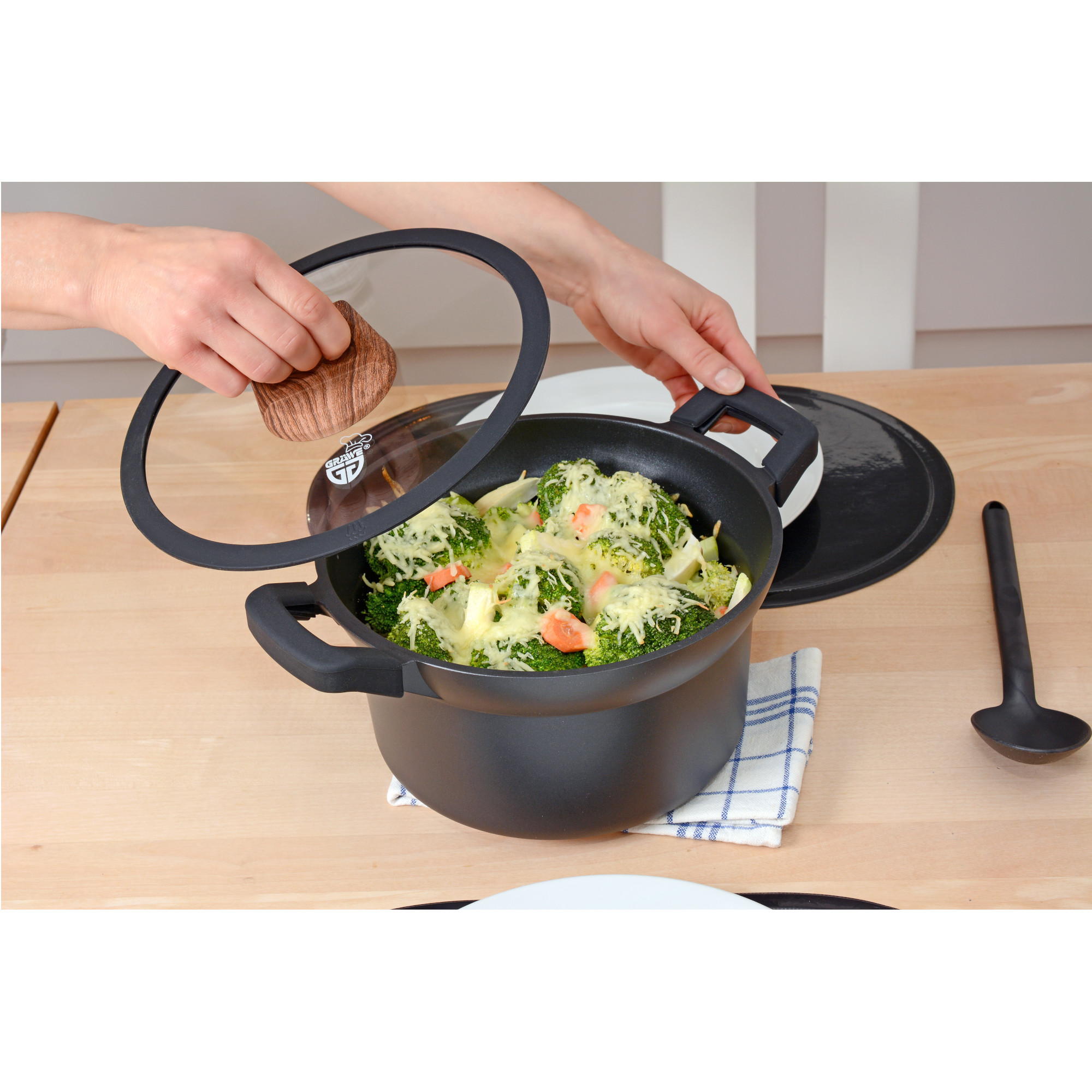 Serie Alu-Line, 3-teiliges Set, Pfannen 20 cm und 28 cm, Kochtopf 24 cm, Aluguss